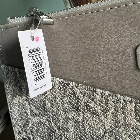 NWT Simply Southern Snakeskin Wristlet Clutch Gray Snakeskin Animal Print Wallet - Picture 11 of 13